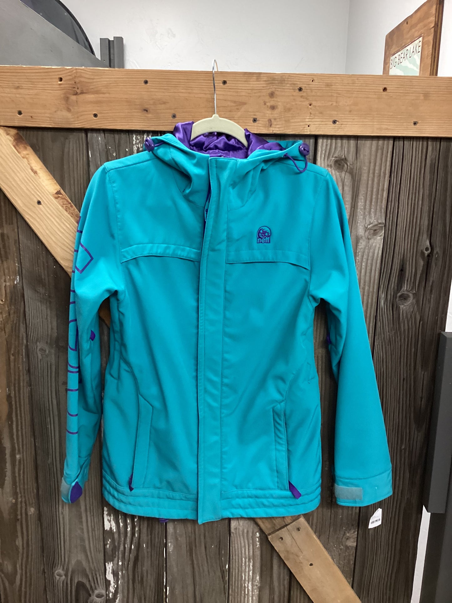Neff Dia Softshell size M