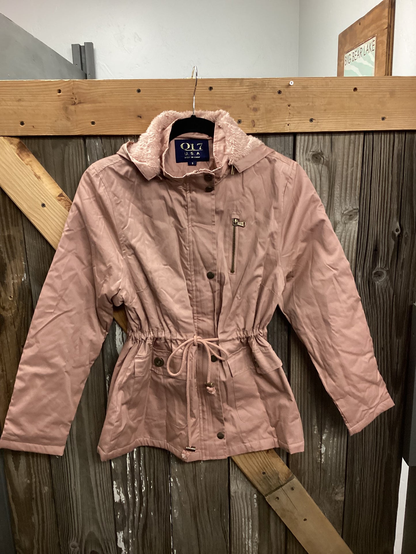 NWT Q17 USA Hooded Mauve Jacket Womens size Small