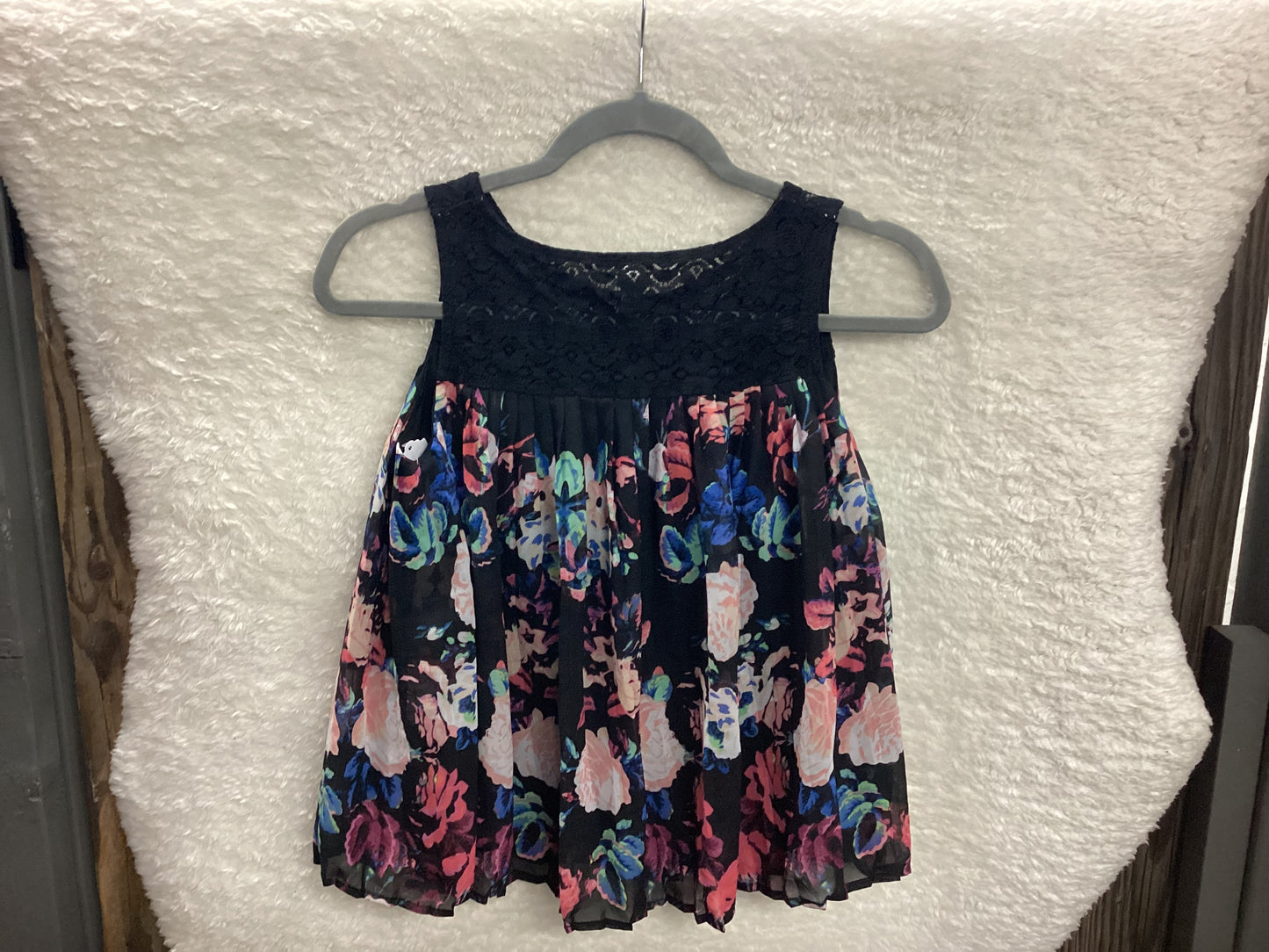 Xhilaration Floral Tank Womens size Small